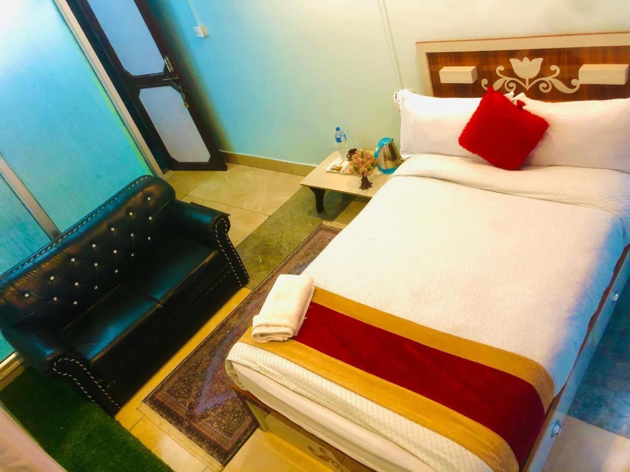 Hotel Delta Inn Katmandu Dış mekan fotoğraf