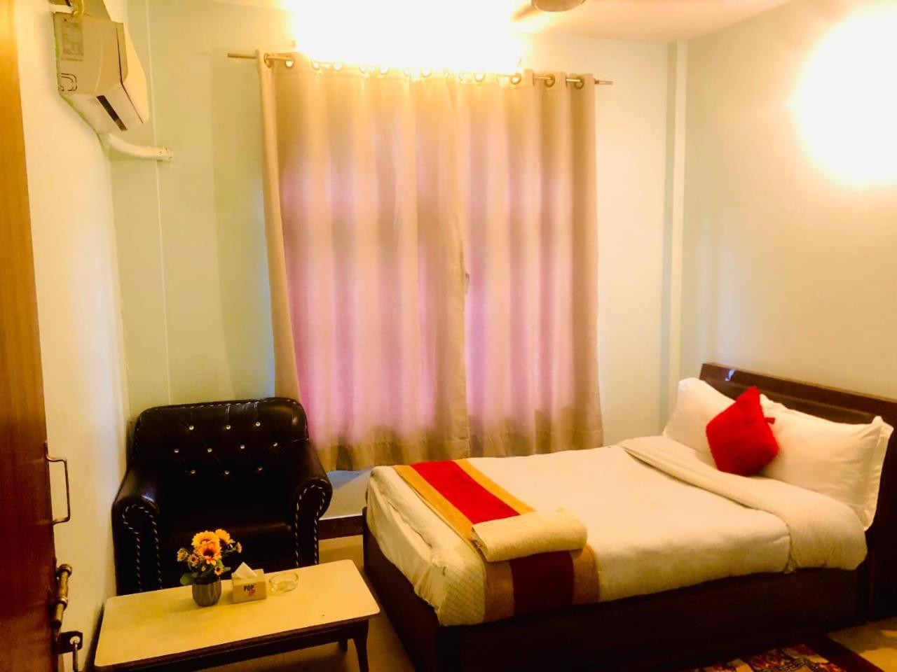 Hotel Delta Inn Katmandu Dış mekan fotoğraf